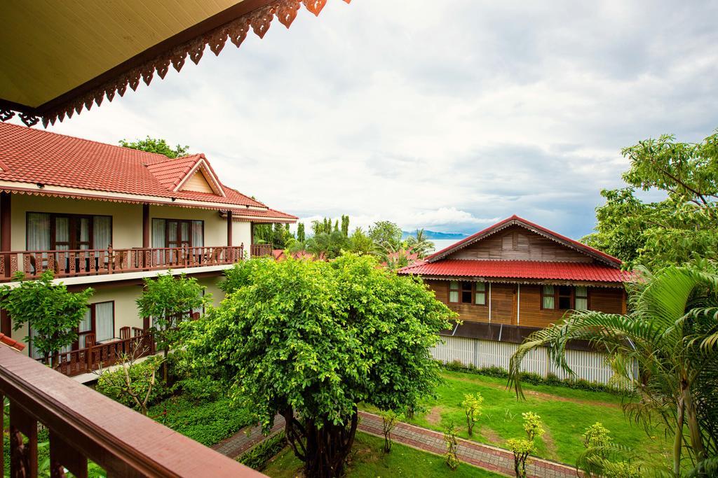 Buri Beach Resort Koh Phangan Exteriör bild