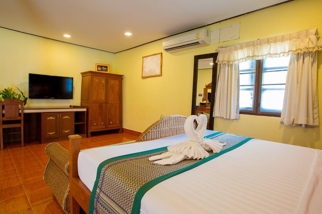 Buri Beach Resort Koh Phangan Exteriör bild